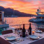 Luxusreise-Szene mit Yacht und Gourmet-Dining.