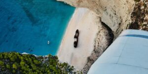 Read more about the article The Ultimate Island-Hopping Routes by Private Jet