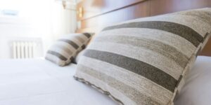 Read more about the article Sky-High Splendor: Best Hotel Suites in the World’s Tallest Buildings