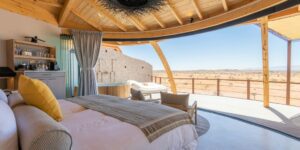 Read more about the article Where to Experience High-End Desert Hospitality in Seclusion