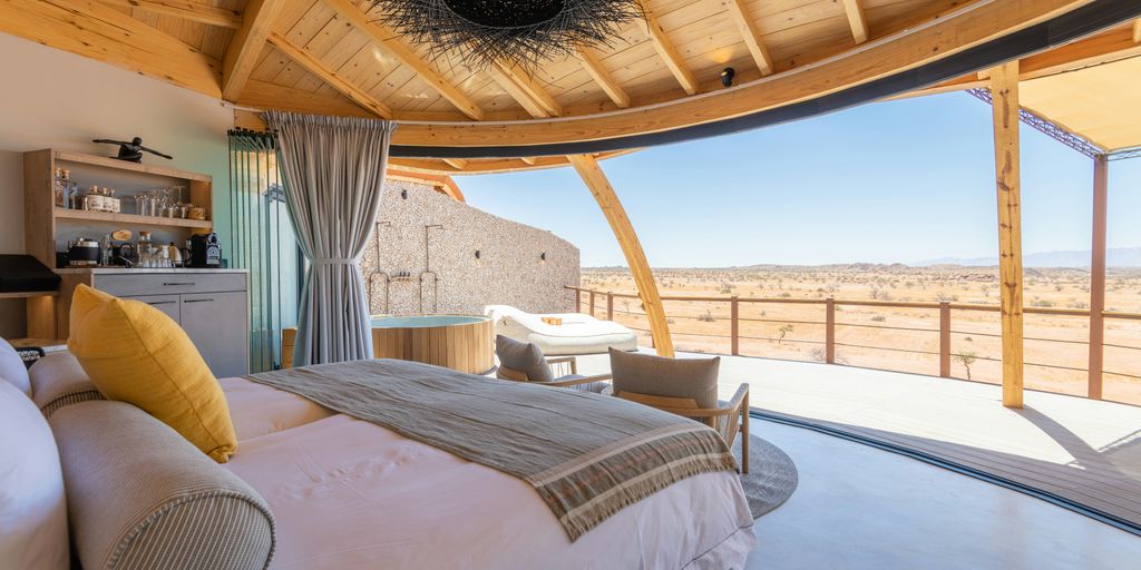 Read more about the article Where to Experience High-End Desert Hospitality in Seclusion