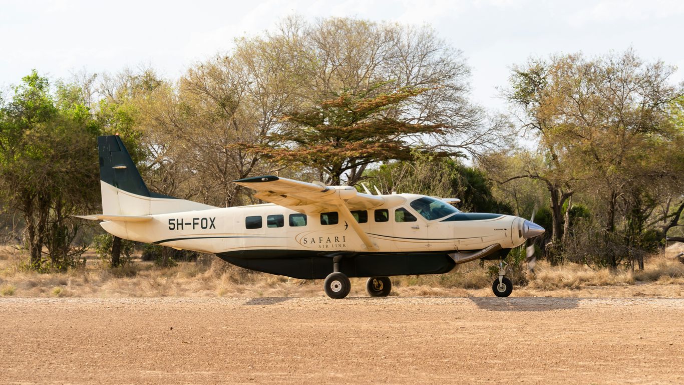 You are currently viewing Fly-In Safari Air Circuits: Charter Hops Linking Top Private Reserves