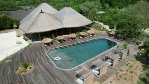 Read more about the article Multi-Gen Safari Plus Beach: Seamless Transfers to Your Indian Ocean Villa