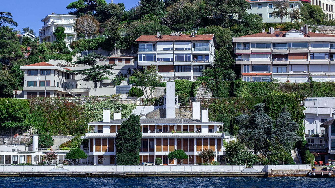 You are currently viewing Montenegro Bay Villas with Yacht Berths and Spa Residencies