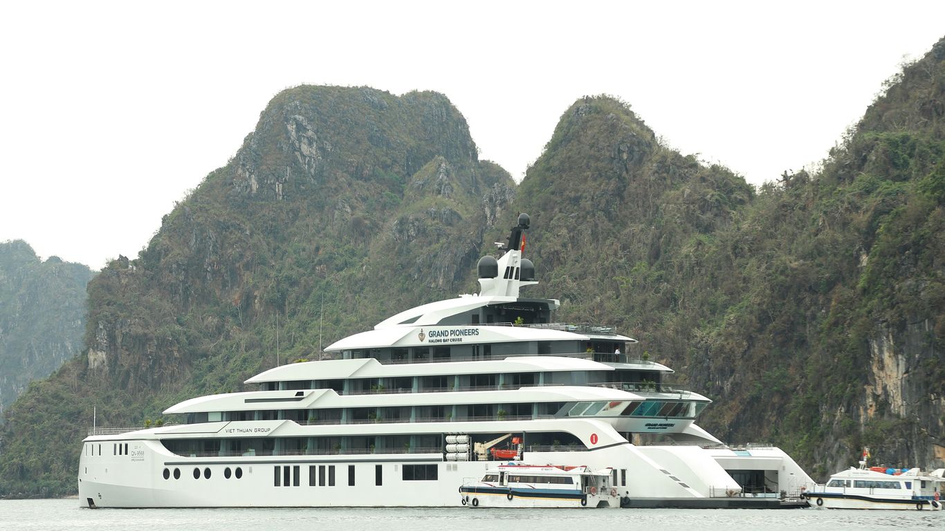 You are currently viewing Bahamas Private Island Buyouts with Door-to-Yacht Transfers