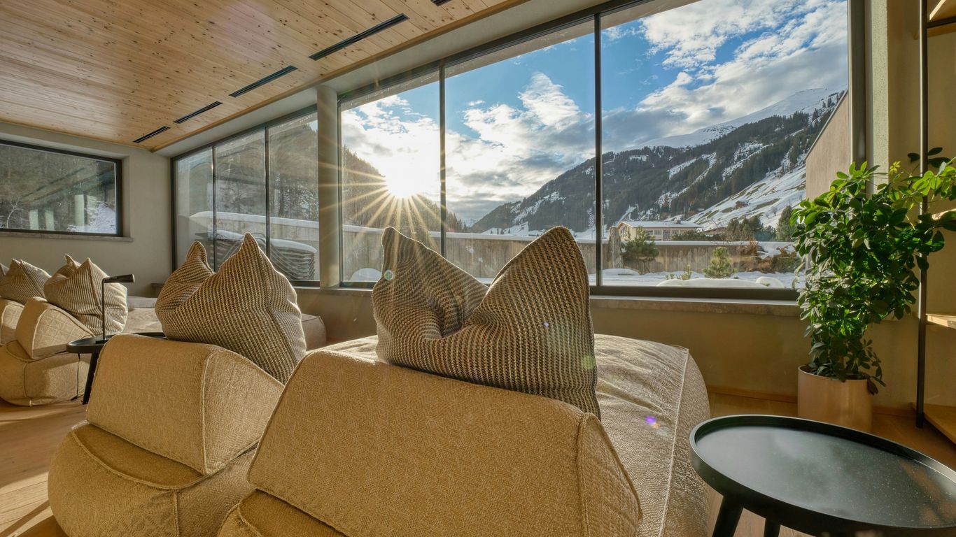 You are currently viewing Courchevel Palace Suites with Ski-In Butler and Spa Floors
