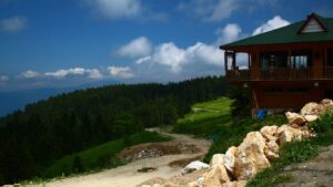 Read more about the article Jackson Hole Flagship Homes with Heli-Ski and Sauna