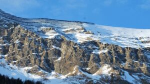 Read more about the article Whistler Flagship Chalets with Heli-Ski and Recovery