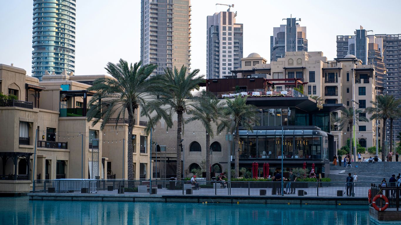 Read more about the article Dubai Sky Suites with Butler Service and Heli-Pad Access