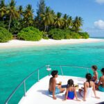 Yacht and island vacation for family control.