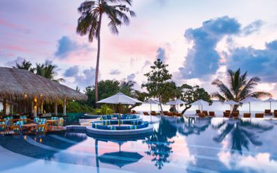 Six-Senses-Laamu-evening-at-the-Swimming_pool